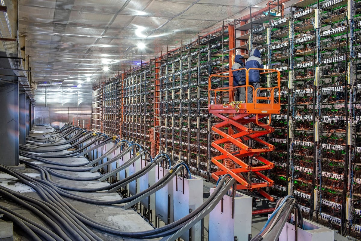 Bitcoin Hash Rate Falls as Miners Shut Down Unprofitable Rigs Post-Halving