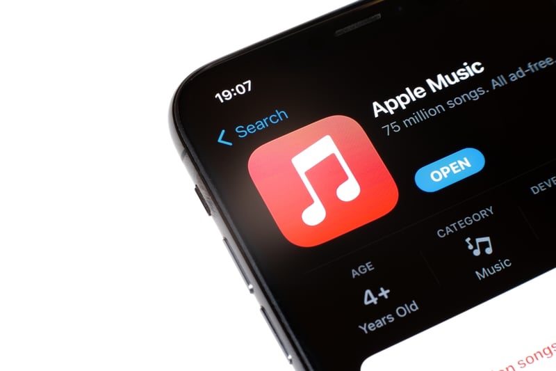 STEPN Integrates Apple Music